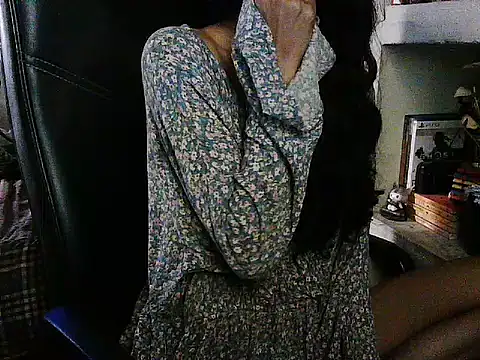 exude_diya webcam