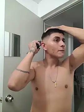 BellakoCL live cam on StripChat