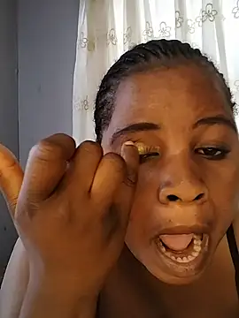 JuicyHoney_01 webcam