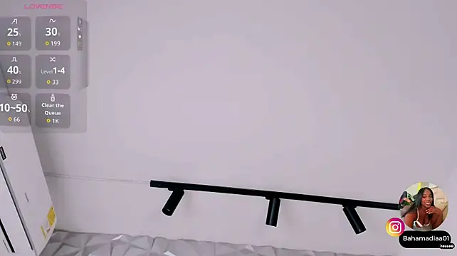 Bahamadia_ webcam