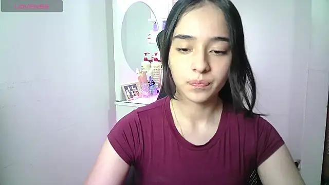 aineangeel live cam on StripChat