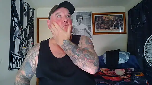 KINKYBLUEYES69