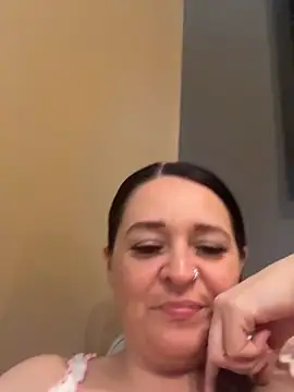 BigTitts2256 live cam on StripChat