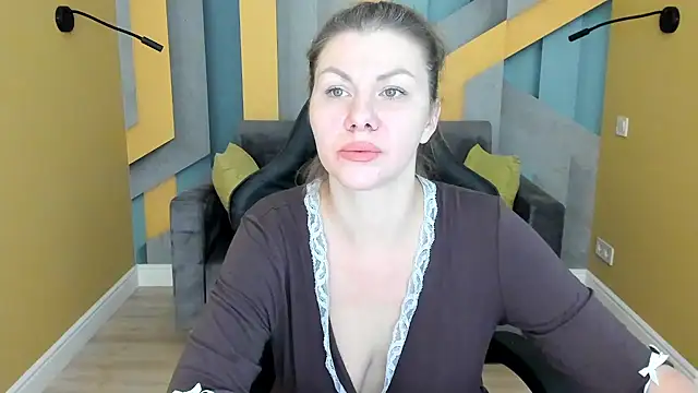 LunaKissesx