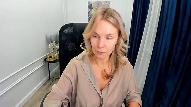 Sinty_Devis live cam on StripChat