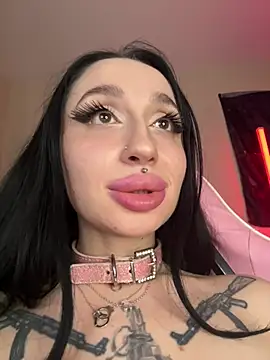 Molly__Moon