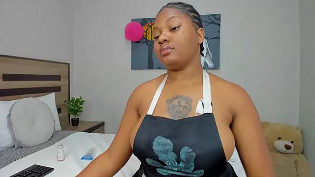 Renee-18 webcam