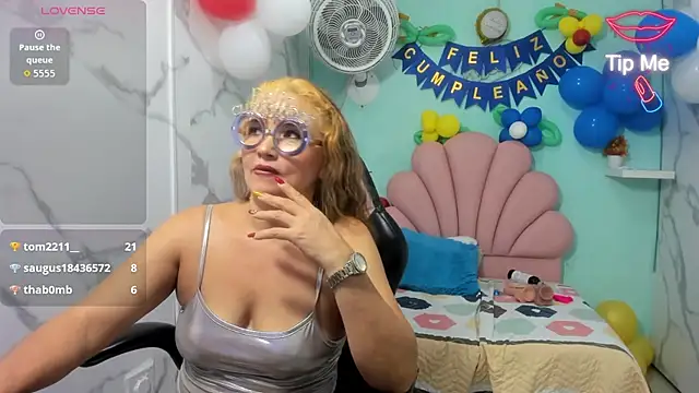 noelia_milf19 webcam