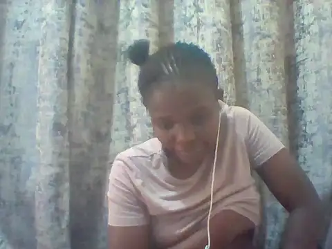 tina_2030 webcam
