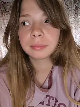 Zuli_Kiska webcam