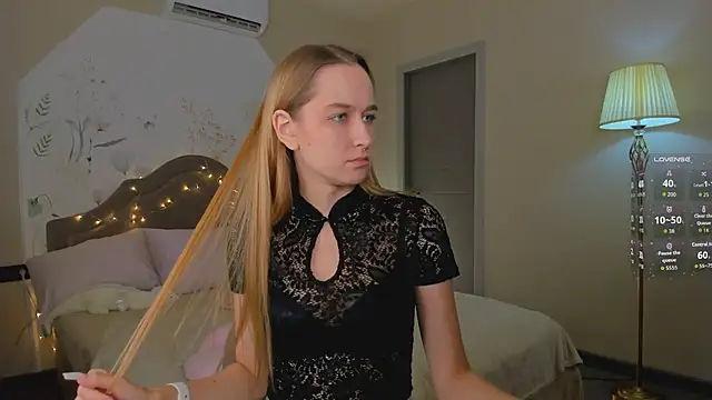 Sweett_Monica live cam preview