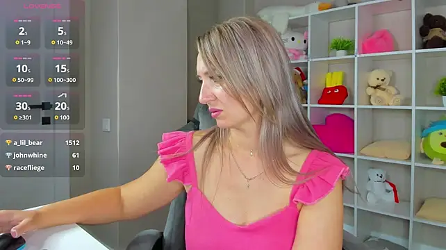 Jennifer_Hale live cam preview