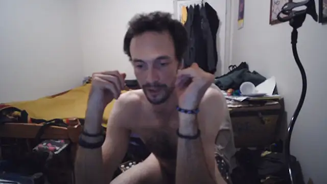 JohnnyMoves webcam