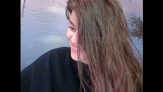 AliceTailor live cam on StripChat