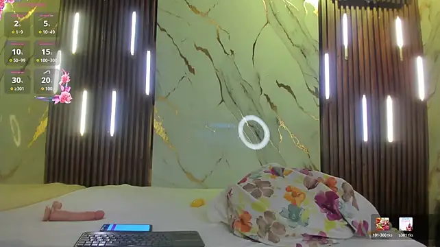 SamanthaFerrer_ webcam