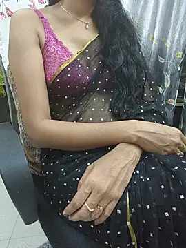 Cuteteluguammmaie live cam on StripChat
