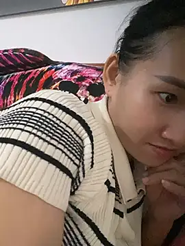 siorin_24 live cam on StripChat
