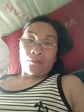 Alisa_x9x live cam on StripChat