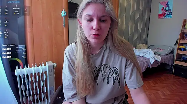 Tiny_Kiss webcam