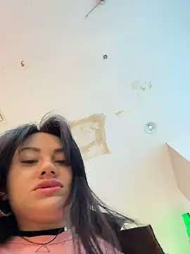 Wet__Bunny live cam on StripChat