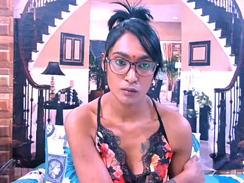 IndianRebel4u2Luv webcam