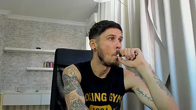 JonahShaw webcam