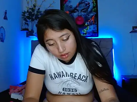 Channell_brunnette webcam