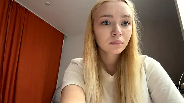LovelyLisy webcam
