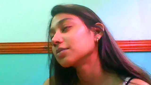 prettysmileaaliyah webcam