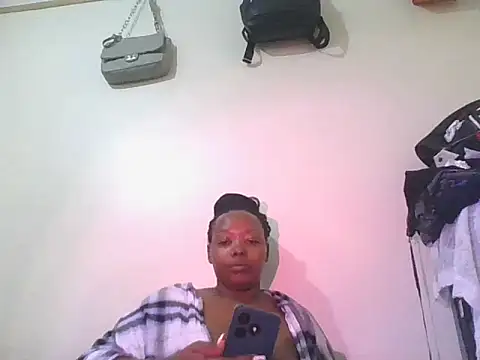 sweetbootty03 webcam