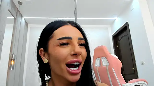 Britney_Charm_ webcam