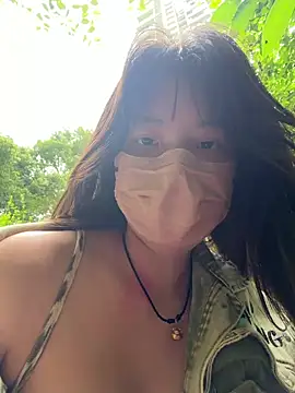 xiaxia868 (F teen) - 脱衣服