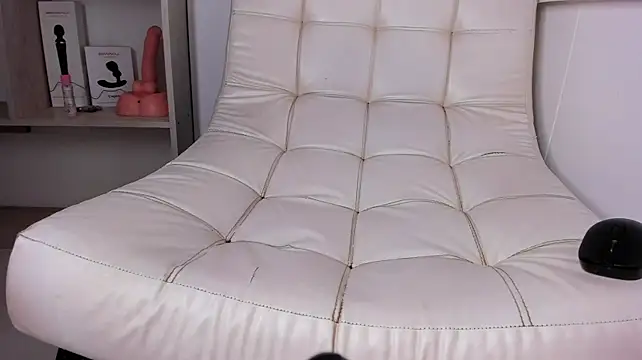 Aaron_Tate webcam