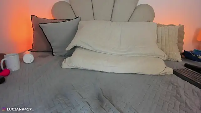 _luuciana_ webcam