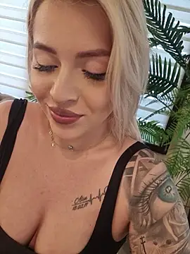 IveySin webcam