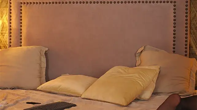 ChiaraWillow webcam