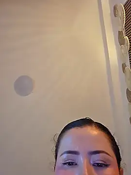 NeredaXxx webcam