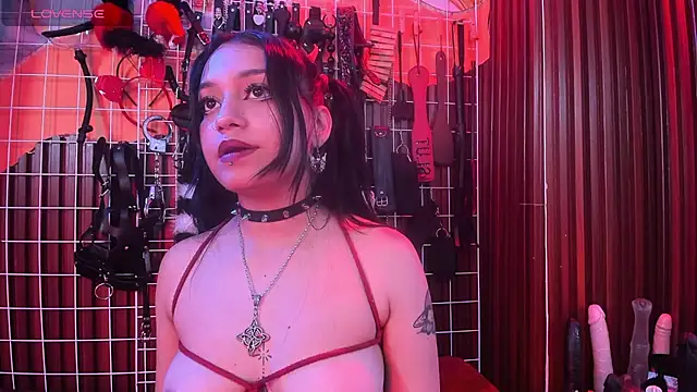 mhannia_bdsm303av webcam