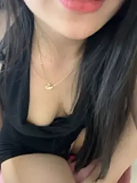 Lilyy_babyy webcam