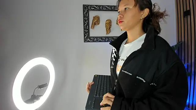 Amelie_12 webcam