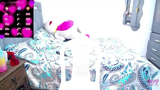 thickebonymilfF webcam