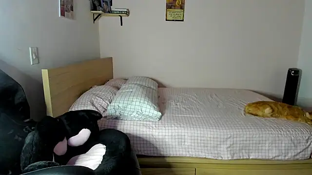 nina_pons live cam preview