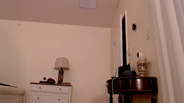 chanel_love (F milf) - SQUIRT SHOW