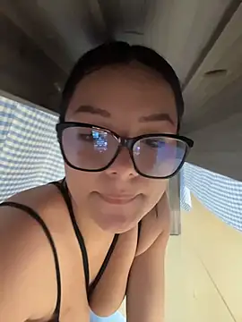 Lola_sweeet18 webcam