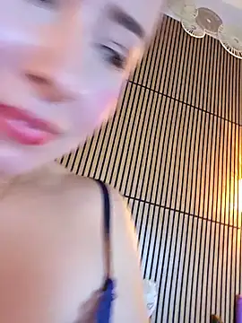 NeredaXxx webcam