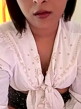 Queen_Kushi4