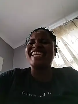 JuicyHoney_01 webcam