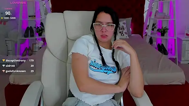 Livia_Shy live cam preview