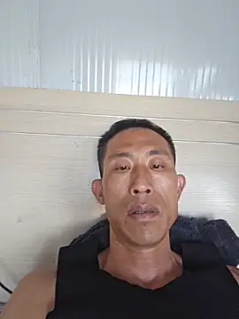 wx369369 (Ask my age) - 赚钱买先锋官