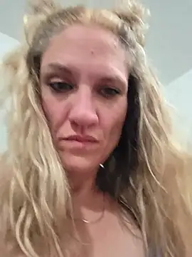 OffTheClockXO live cam preview